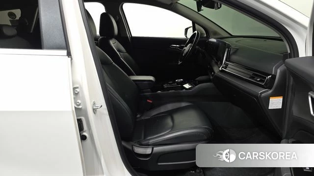 Kia Sportage 5th Generation Hybrid 2021 Белый из Кореи, фото 2
