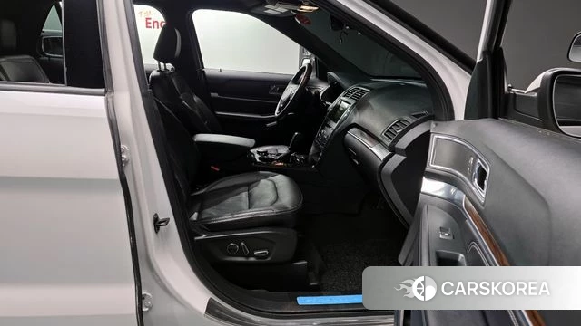 Ford Explorer 2018 Белый из Кореи, фото 2