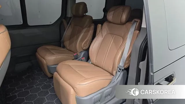 Hyundai Staria 2022 Черный из Кореи, фото 2