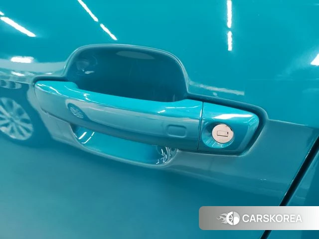 Audi Q2L 2021 Синий из Китая, фото 2