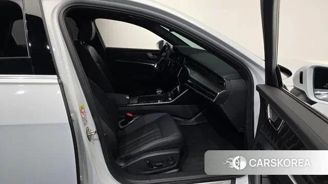 Audi A6 (C8) 2023 Белый из Кореи, фото 2