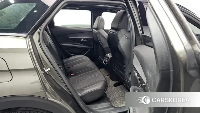 Peugeot 3008 second generation 2020 Зеленый из Кореи, фото 2