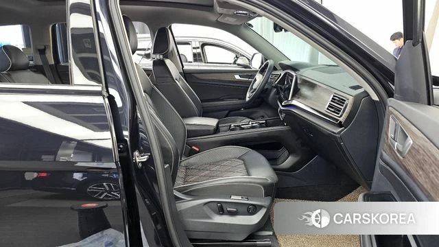 Volkswagen Atlas 2025 Черный из Кореи, фото 2