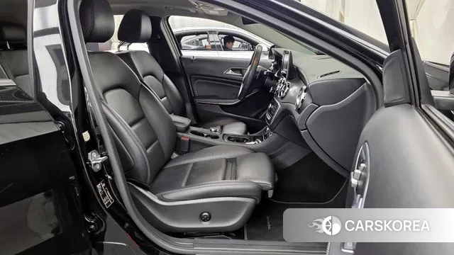 Mercedes-Benz GLA-Class X156 2018 Черный из Кореи, фото 2