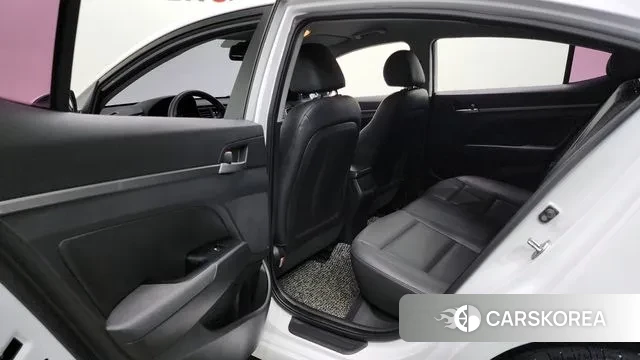 Hyundai Avante AD 2018 Белый из Кореи, фото 2