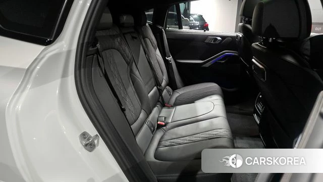 BMW X6 (G06) 2023 Белый из Кореи, фото 2
