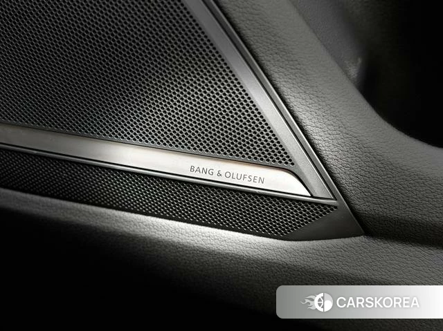 Audi A7L 2023 Черный из Китая, фото 2