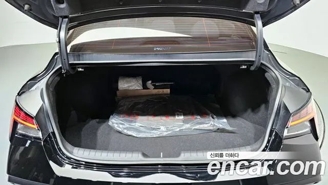 Hyundai The New Avante (CN7) 2023 Черный из Кореи, фото 2