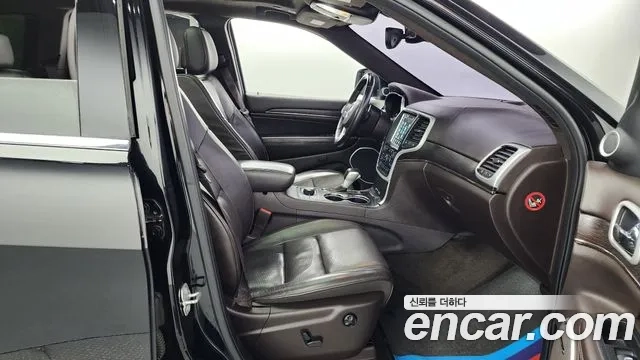 Jeep Grand Cherokee 2018 Черный из Кореи, фото 2