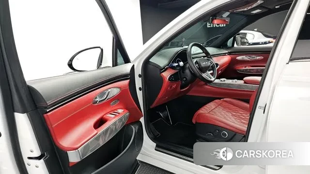 Genesis GV70 2021 Белый из Кореи, фото 2