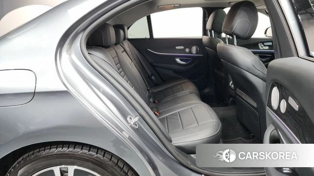Mercedes-Benz E-Class W213 2020 Серый из Кореи, фото 2