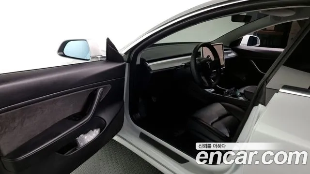 Tesla Model 3 2020 Белый из Кореи, фото 2