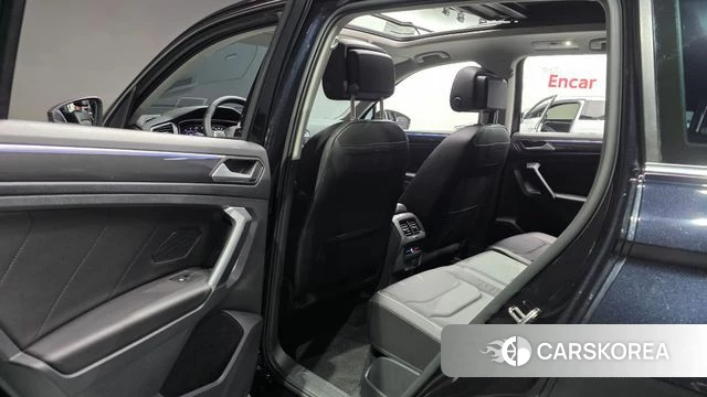 Volkswagen Tiguan second Generation 2022 Серый из Кореи, фото 2