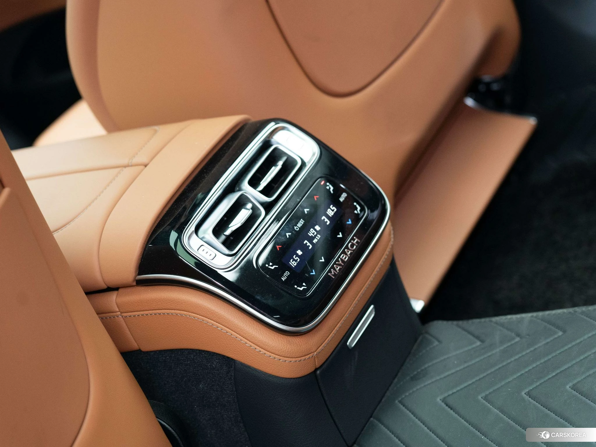 Mercedes-Benz Maybach S-class 2023 Черный из Китая, фото 2