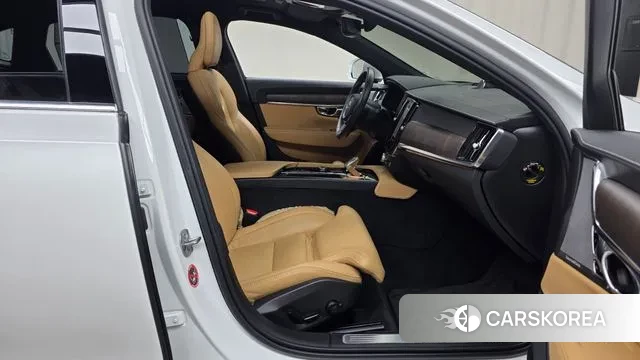 Volvo S90 2022 Белый из Кореи, фото 2