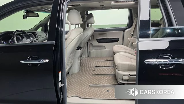 Kia The New Carnival 2020 Черный из Кореи, фото 2