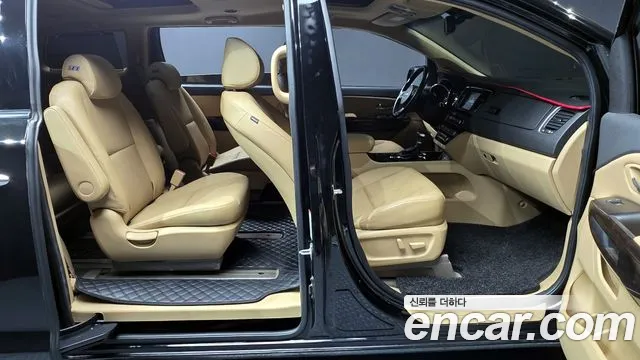 Kia The New Carnival 2019 Черный из Кореи, фото 2