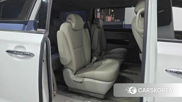 Kia The New Carnival 2019 Белый из Кореи, фото 2