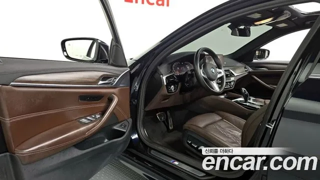 BMW 5 Series (G30) 2020 Черный из Кореи, фото 2