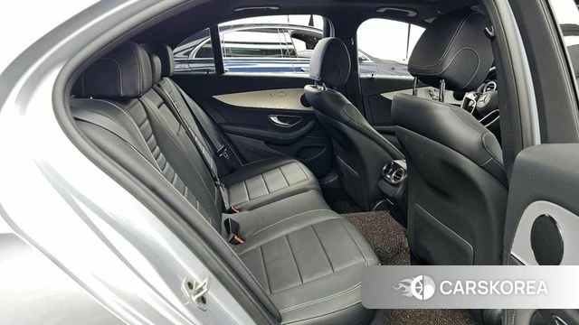 Mercedes-Benz E-Class W213 2021 Серебристо-серый из Кореи, фото 2
