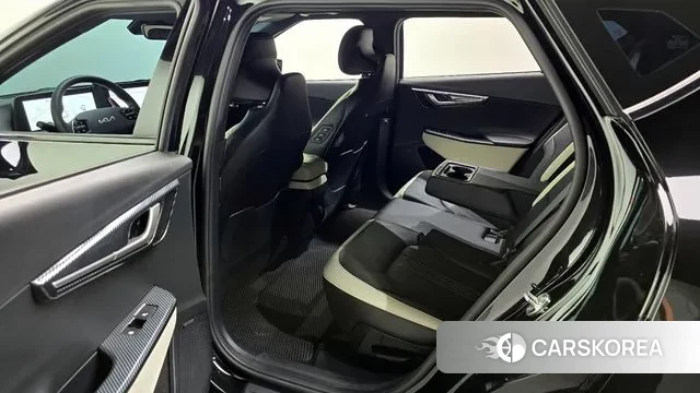 Kia EV6 2022 Черный из Кореи, фото 2