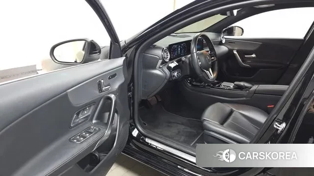 Mercedes-Benz A-Class W177 2020 Черный из Кореи, фото 2