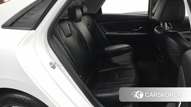 Hyundai Avante (CN7) 2021 Белый из Кореи, фото 2