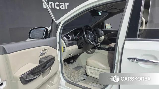 Kia The New Carnival 2018 Белый из Кореи, фото 2