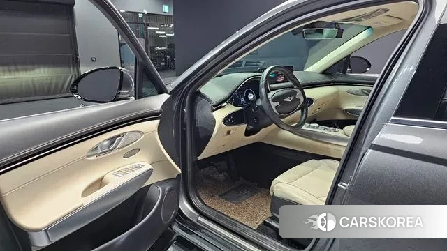 Genesis GV70 2022 Серый из Кореи, фото 2