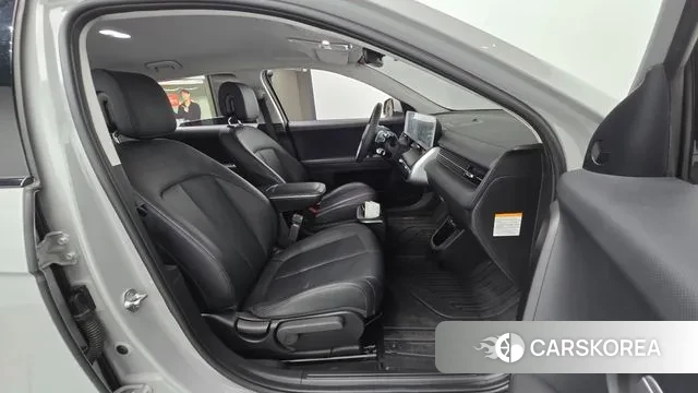 Hyundai Ionic 5 2021 Серебристо-серый из Кореи, фото 2