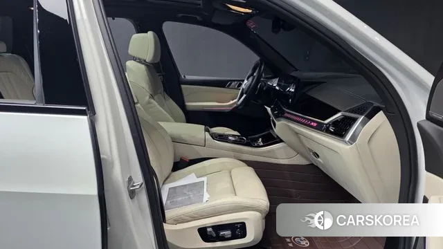 BMW X5 (G05) 2025 Белый из Кореи, фото 2