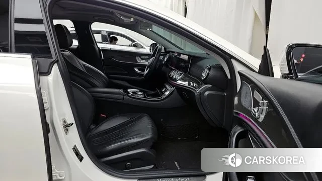 Mercedes-Benz CLS-Class C257 2018 Белый из Кореи, фото 2