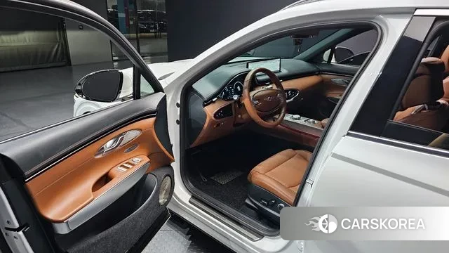 Genesis GV70 2021 Белый из Кореи, фото 2