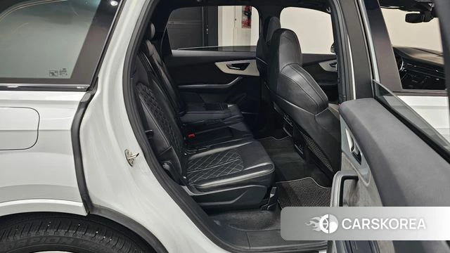 Audi Q7 (4M) 2021 Белый из Кореи, фото 2