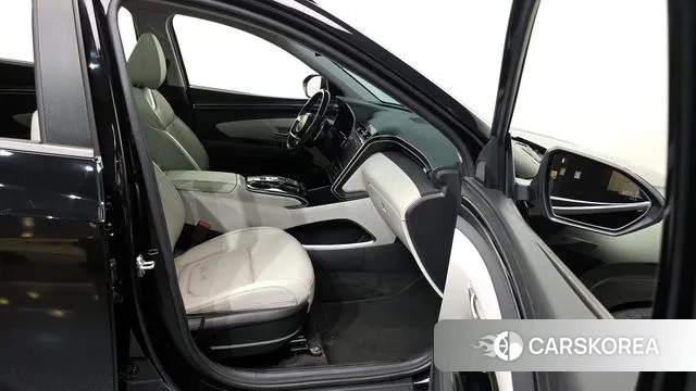 Hyundai Tucson (NX4) 2021 Черный из Кореи, фото 2