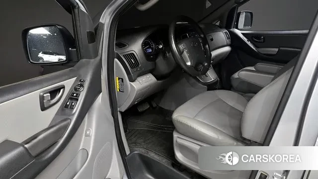 Hyundai The New Grand Starex 2020 Серебристо-серый из Кореи, фото 2