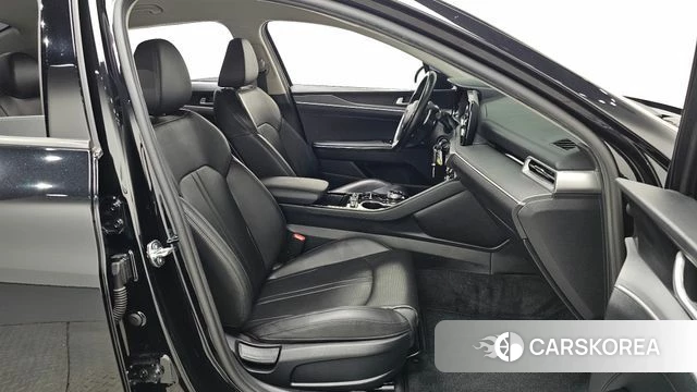 Kia K5 3rd generation 2022 Черный из Кореи, фото 2