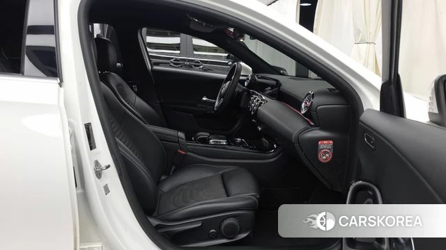 Mercedes-Benz A-Class W177 2020 Белый из Кореи, фото 2