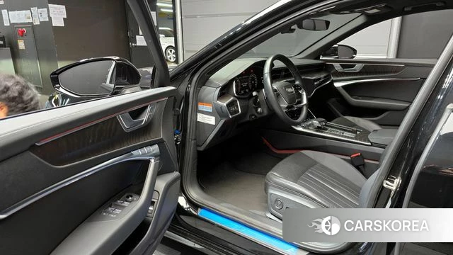 Audi A6 (C8) 2023 Черный из Кореи, фото 2