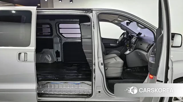 Hyundai The New Grand Starex 2019 Серебряный из Кореи, фото 2