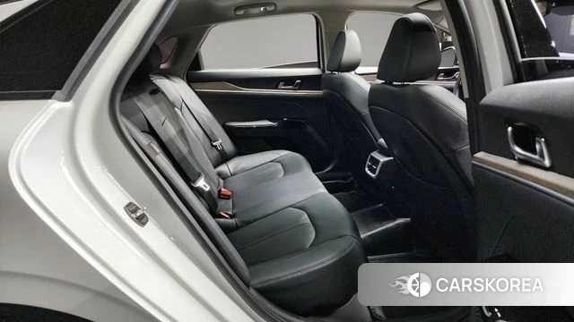 Kia K5 3rd generation 2021 Белый из Кореи, фото 2