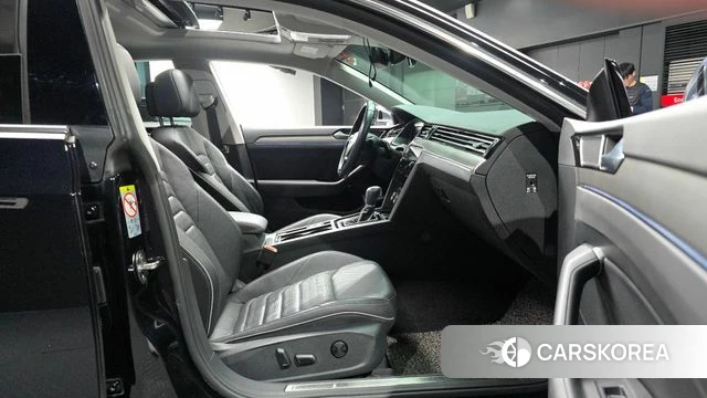 Volkswagen Arteon 2019 Черный из Кореи, фото 2