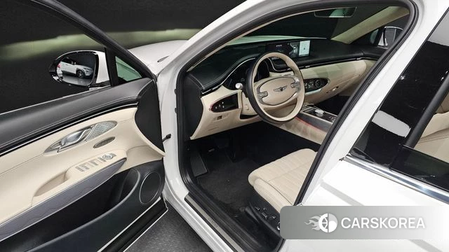 Genesis GV70 2022 Белый из Кореи, фото 2