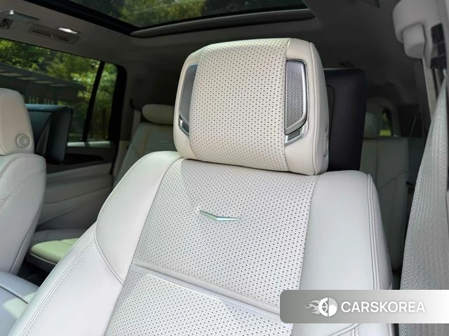 Cadillac Escalade 5th Generation 2024 Черный из Кореи, фото 2