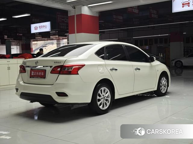 Nissan Xuan Yi 2024 Белый из Китая, фото 2