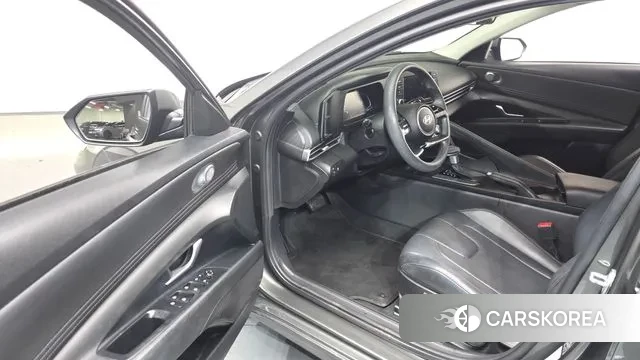 Hyundai The New Avante (CN7) 2023 Серый из Кореи, фото 2