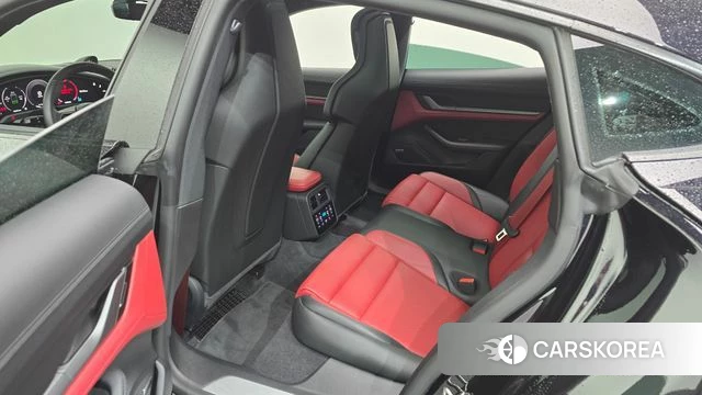 Porsche Taycan 2025 Черный из Кореи, фото 2
