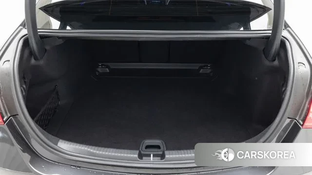 Mercedes-Benz C-Class W206 2023 Серый из Кореи, фото 2