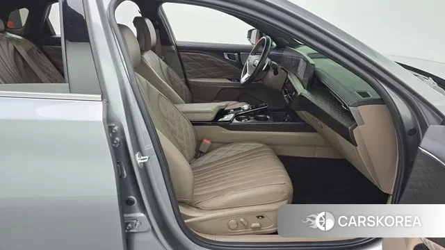 Kia K8 2022 Серебристо-серый из Кореи, фото 2