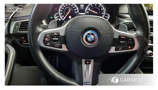 BMW 5 Series (G30) 2018 Белый из Кореи, фото 2